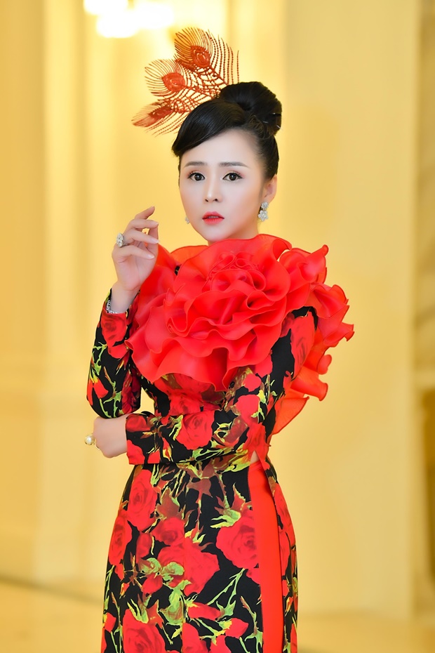 phuong-linh-huong-queen-10