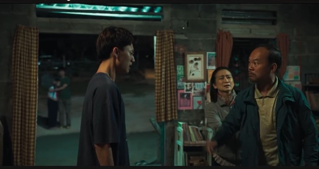 vong-tay-nang-dot-chay-phong-ve-lat-mat-8-dat-200-ty-trong-thoi-gian-ky-luc-showbiz