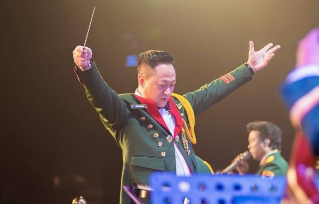 nam-nsnd-mang-ham-dai-ta-co-bang-tien-si-la-pho-hieu-truong-truong-quan-doi