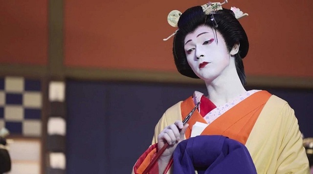 kokuho-hien-tuong-phong-ve-nhat-cap-ben-rap-viet