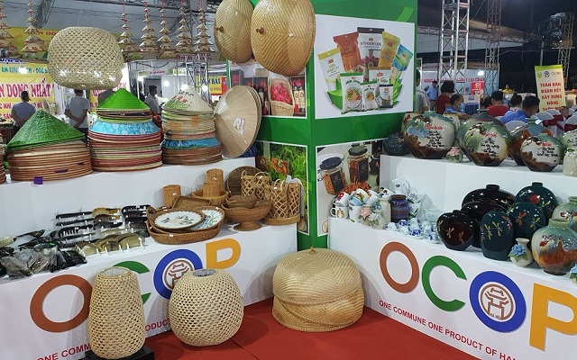 Sản phẩm OCOP ra thế giới: Bán 'câu chuyện', không chỉ bán hàng hóa