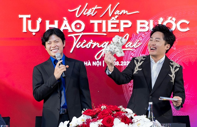 Từng là 'tình địch', Tùng Dương giờ được Nguyễn Văn Chung 'chiều hơn người yêu'