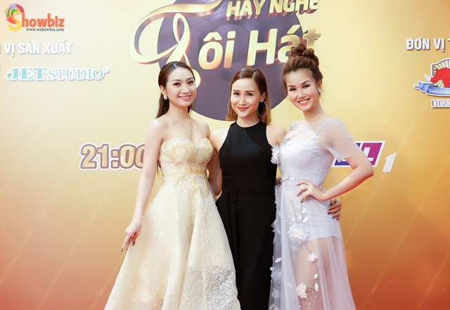 hay-nghe-toi-hat-mua-3-len-song-voi-dan-trai-xinh--gai-dep-wshowbiz-2