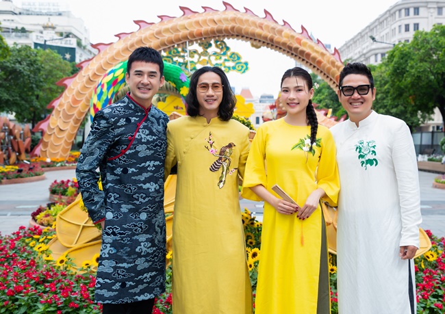 f2-fashion-a-freedom-tai-tro-ao-dai-cho-su-kien-khai-xuan-tai-duong-hoa-nguyen-hue1