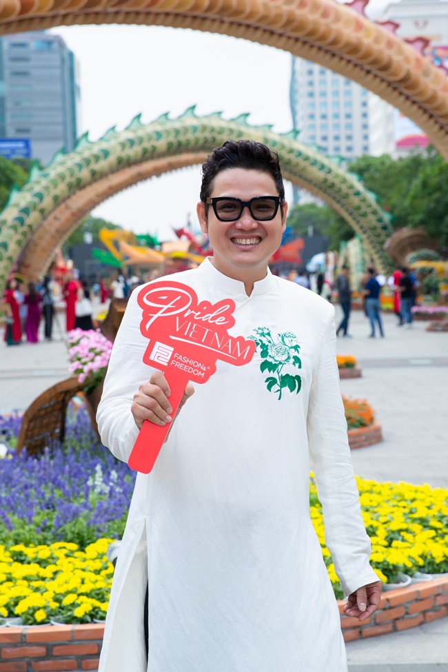 f2-fashion-a-freedom-tai-tro-ao-dai-cho-su-kien-khai-xuan-tai-duong-hoa-nguyen-hue2