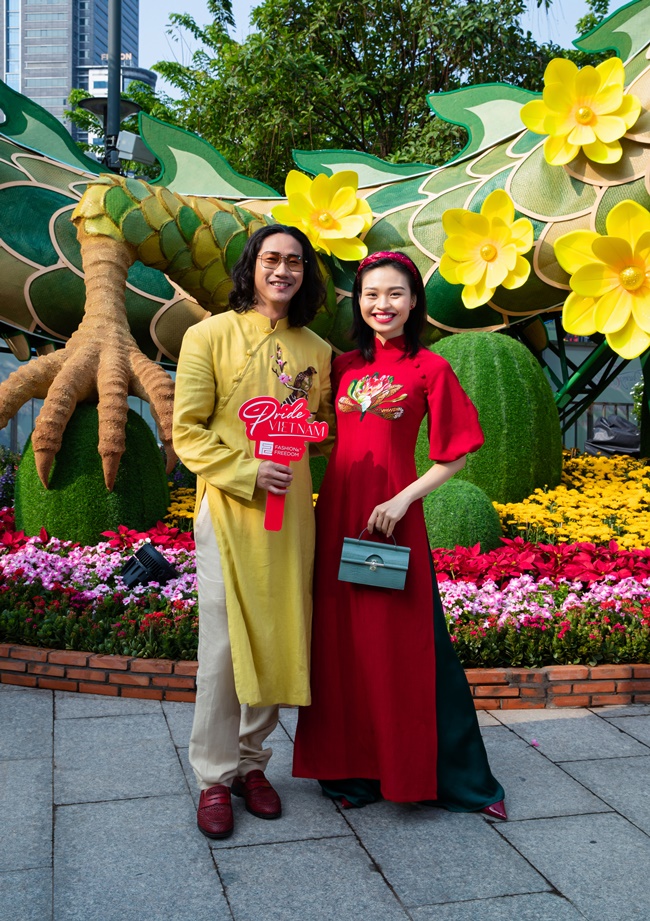 f2-fashion-a-freedom-tai-tro-ao-dai-cho-su-kien-khai-xuan-tai-duong-hoa-nguyen-hue3
