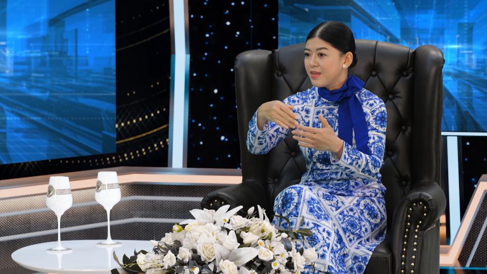 nghe-si-hong-trang-va-hanh-trinh-14-nam-no-luc-duy-tri-nhom-kich-ca-phe
