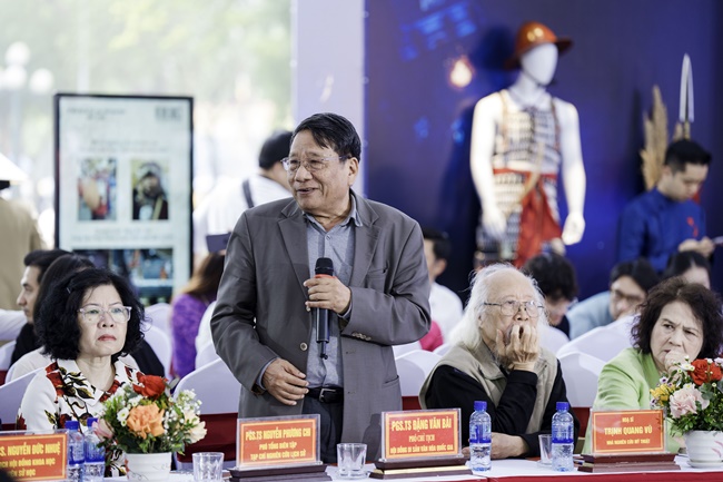 cac-hoi-nhom-yeu-co-phuc-cung-nhau-tap-hop-trong-du-an-phim-dien-anh-huyen-su-ho-linh-trang-si-bi-an-mo-vua-dinh-SHOWBIZ 20