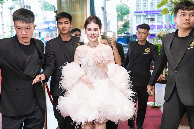 BONG-HONG-QUYEN-LUC-NGUYEN-PHUONG-TRIEU-TOAN-TGNGUOINOTIENG4