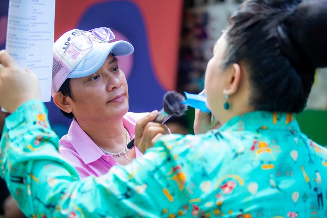 hoc-dien-xuat-nhung-khong-co-vai-dien-the-vinh-le-tro-thanh-chuyen-gia-hoa-trang-noi-tieng-showbiz 22