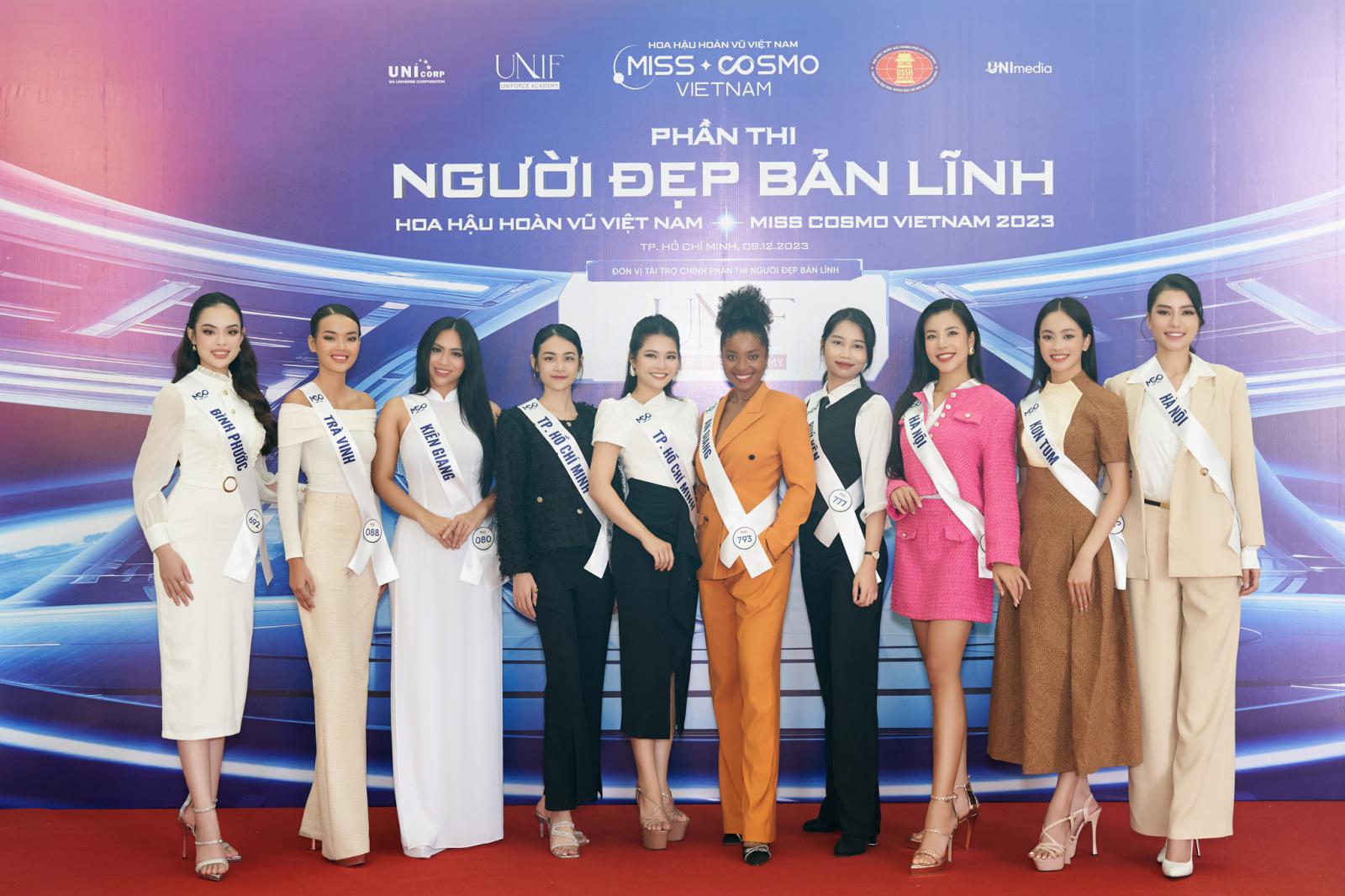 thi-sinh-hoa-hau-hoan-vu-viet-nam-toa-sang-voi-phan-thi-nguoi-dep-ban-linh-wshowbiz