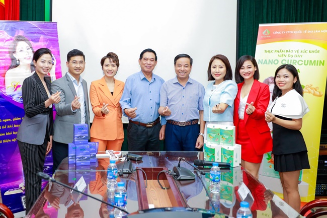 doanh-nhan-quynh-lee-tu-dao-tao-den-trai-nghiem-va-lan-toa-gia-tri-san-pham-viet-wshowbiz-5
