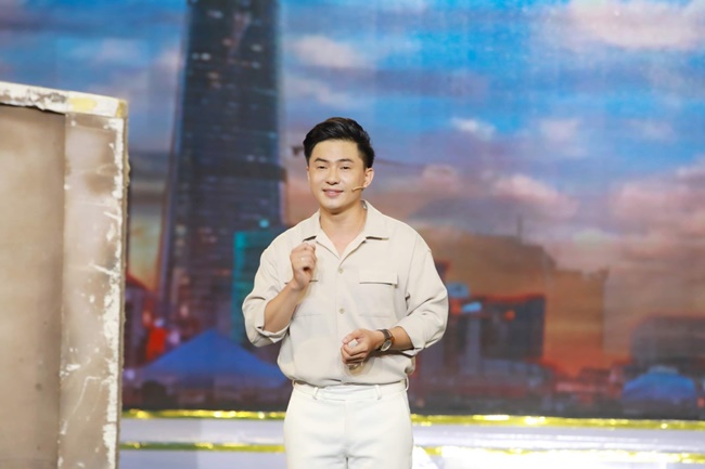 hinh-anh-than-thuoc-cua-sai-gon-qua-cach-dan-cua-mc-hoang-vinh-tai-en-vang-2023-SHOWBIZ-3