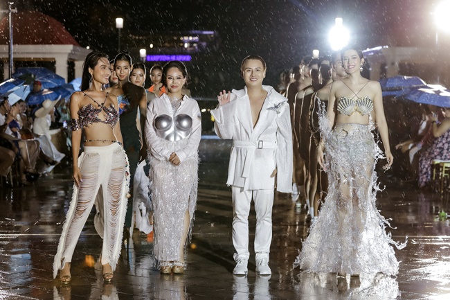 a-hau-hoan-vu-nhat-ban-megumi-wilson-catwalk-cung-dan-thi-sinh-hoa-hau-dai-duong-viet-nam-2023-SHOWBIZ-2