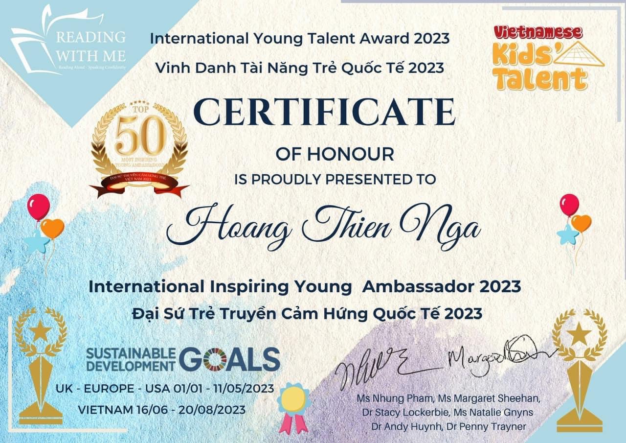quan-quan-hay-nghe-toi-hat-nhi-2020-hoang-thien-nga-duoc-vinh-danh-dai-su-truyen-cam-hung-2023-showbiz-8