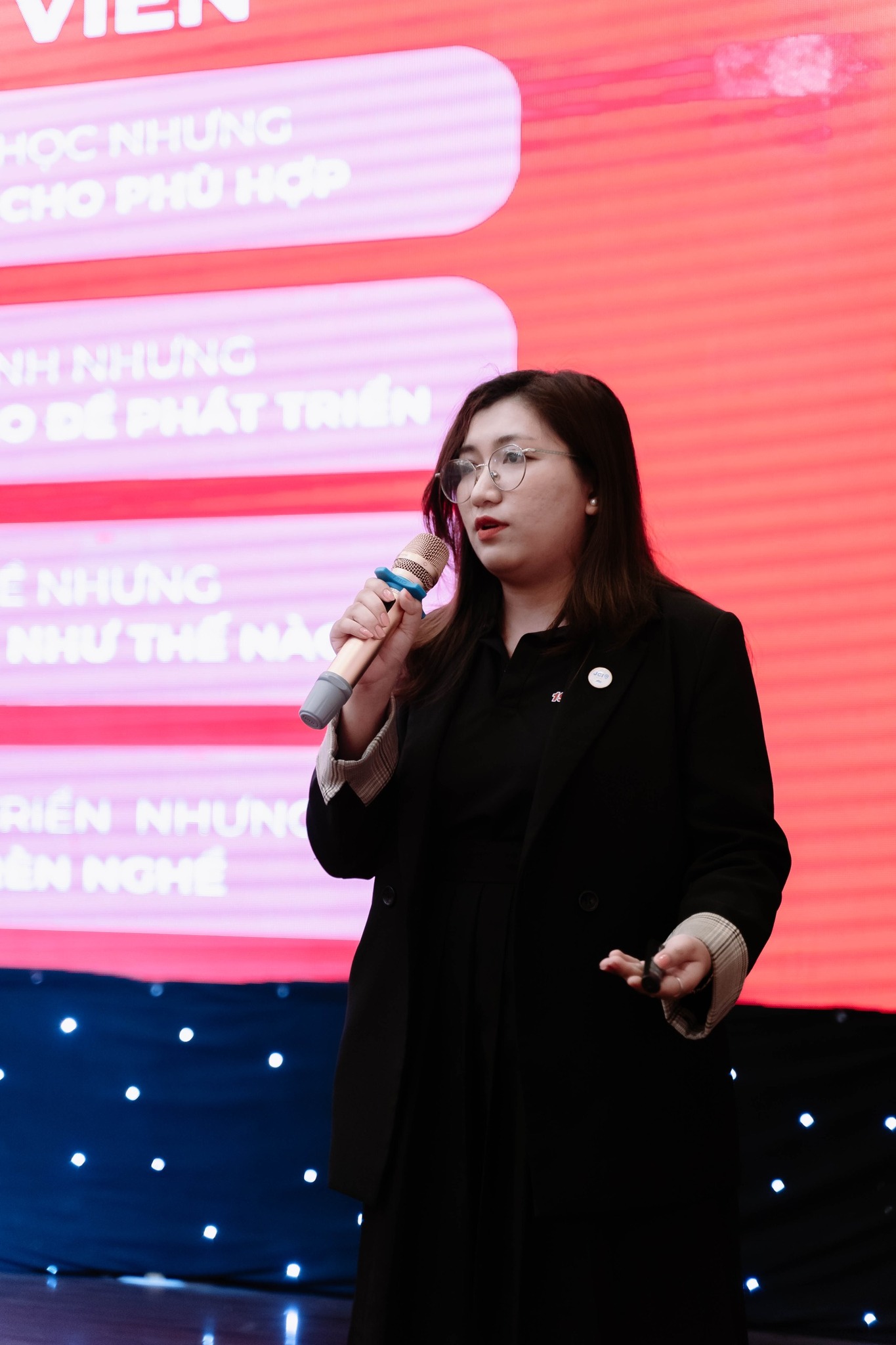 jci-da-nang-to-chuc-thanh-cong-toa-dam-qsuy-thoai-kinh-te-a-chien-luoc-cho-smesq-7
