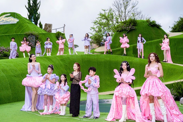 Vietnam Iconic Runway Season 4: 120 mẫu nhí tỏa sáng trong đê diễn 'Trạm Mơ'