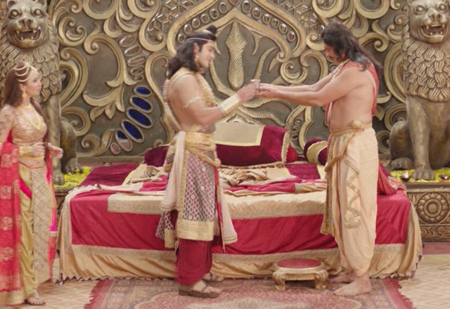 Ashoka-dai-de-tap-cuoi-2