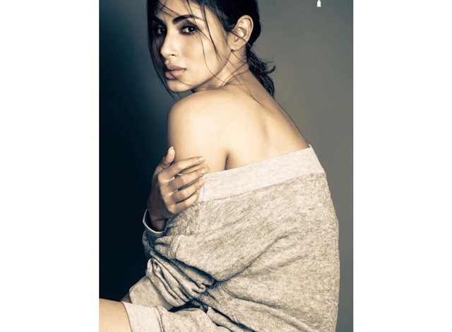 Mouni-Roy-1