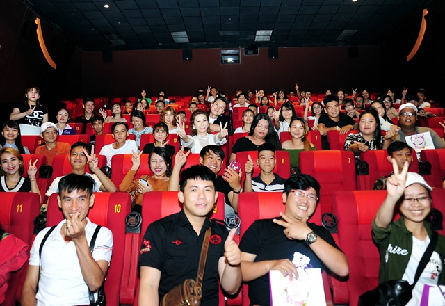 cine-tour-lo-mat-3