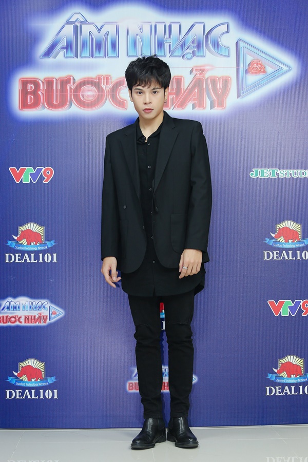 nam-cuong-am-nhac-buoc-nhay-7
