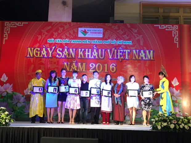a-hau-bang-chau-wshowbiz-ngay-san-khau-10