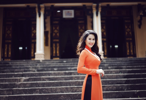 than-thuy-ha-ao-dai-xuan-1