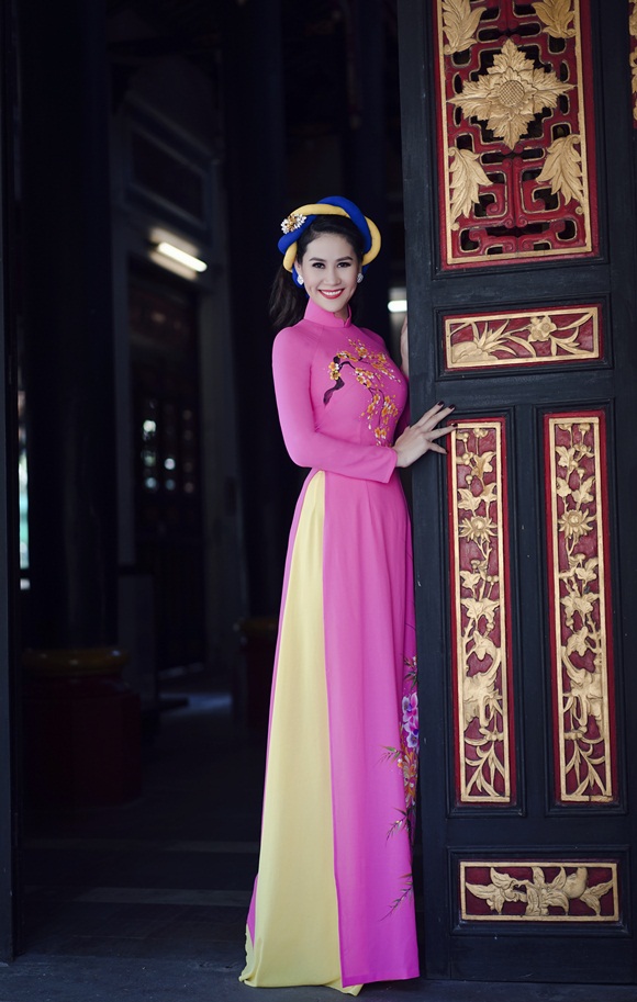 than-thuy-ha-ao-dai-xuan-4