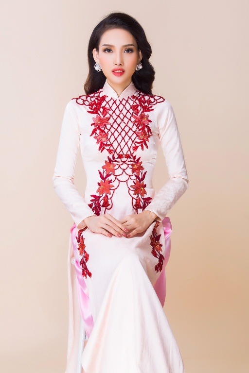 ao-dai-cuoi-minh-chau-wshowbiz5
