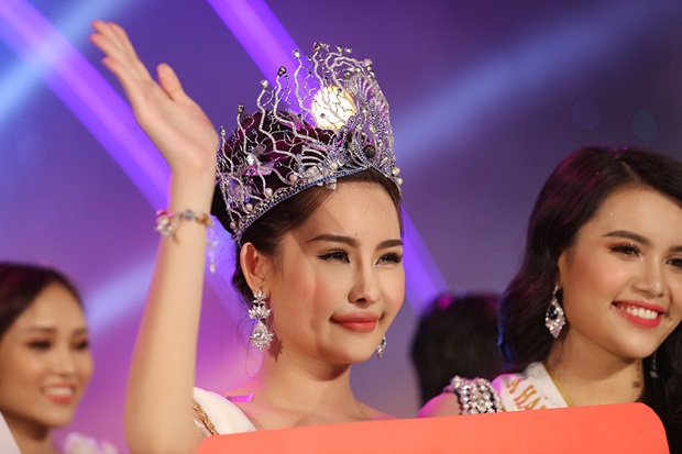 Lê Âu Ngân Anh chiến thắng đêm chung kết Hoa hậu Đại dương Việt Nam 2017