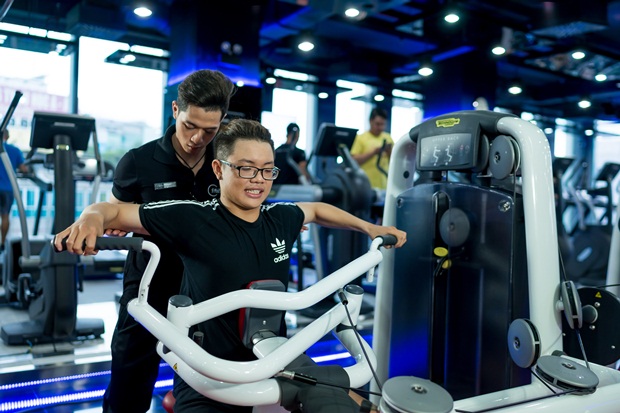 california-apec-wshowbiz-7