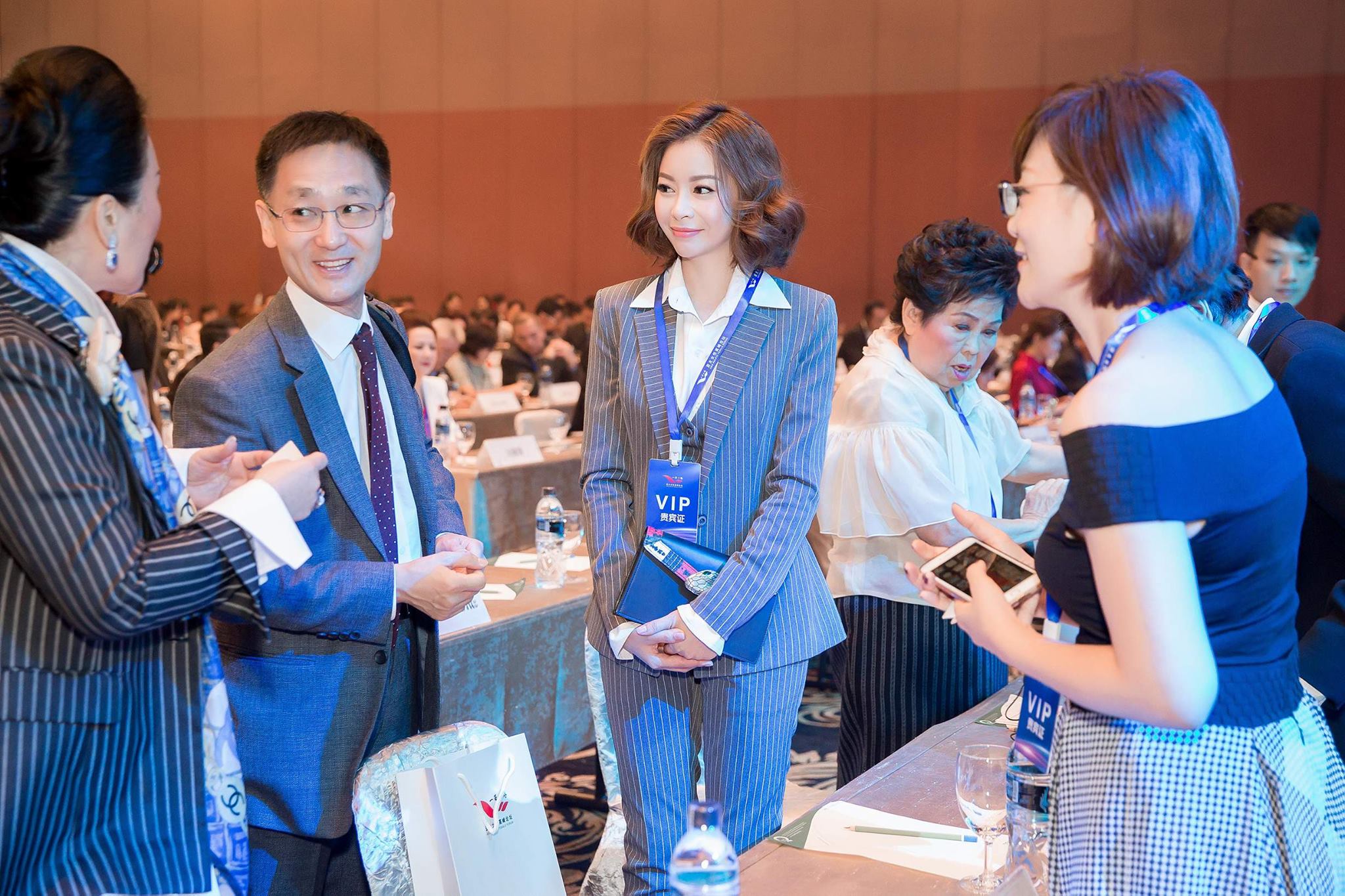 hh-hai-duong-thai-lan-wshowbiz-5