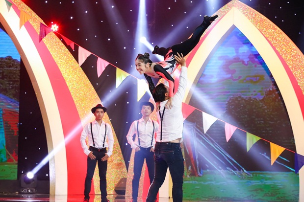hoang-van-khanh-nhu-wshowbiz-2