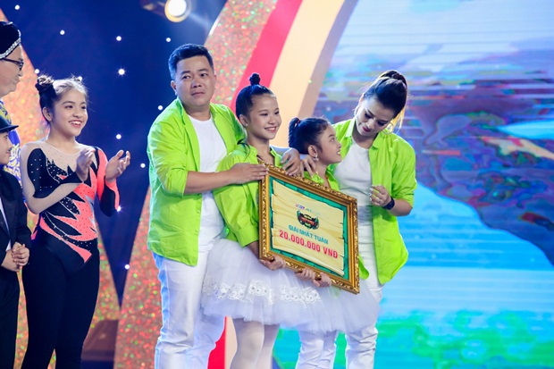 hoang-van-khanh-nhu-wshowbiz-8