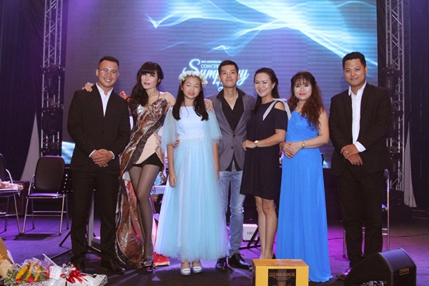 nhat-ha-tran-trong-tu-wshowbiz-9