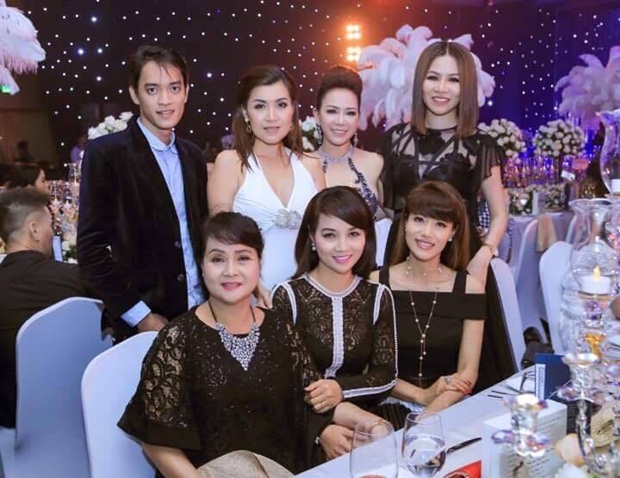 phan-ngoc-nga-nguyen-vu-wshowbiz-8