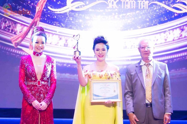thanh-huong-sac-tam-tai-wshowbiz-1