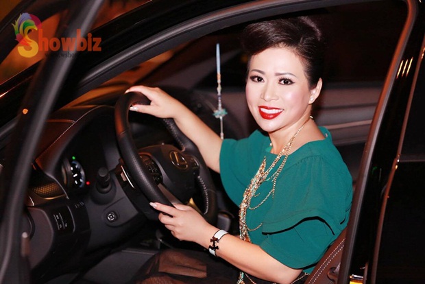 hoa-hau-thao-lam-xe-sang-wshowbiz-10