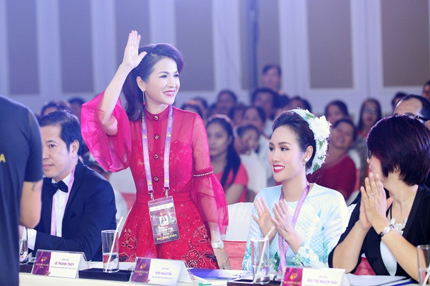le-thanh-thuy-ghe-nong-wshowbiz-1