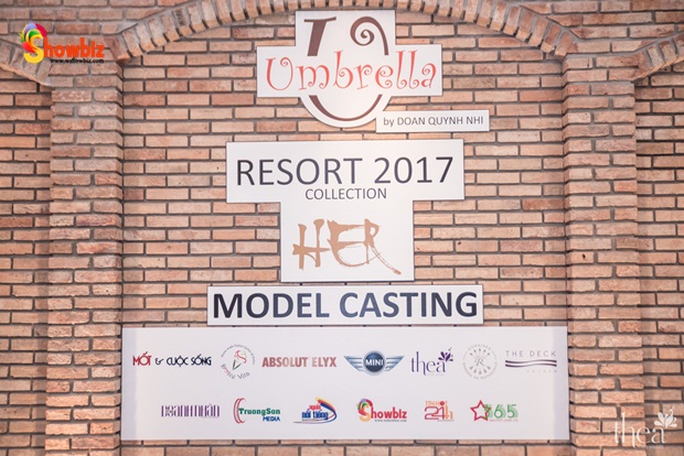 casting-model-umbrella-wshowbiz