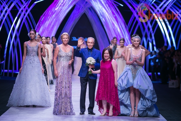 Vietnam-International-Fashion-Week-2016-showbiz-10