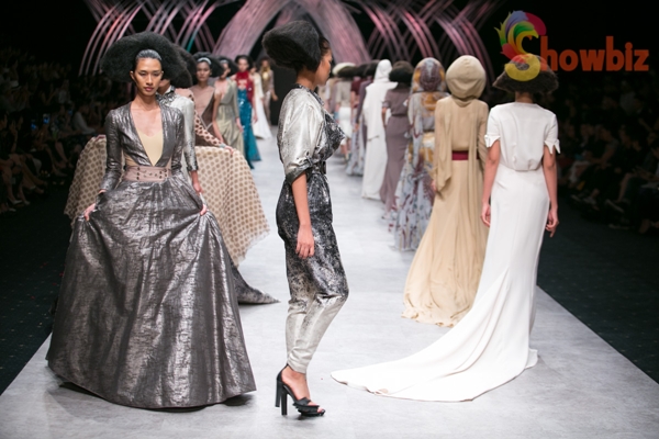 Vietnam-International-Fashion-Week-2016-showbiz-7