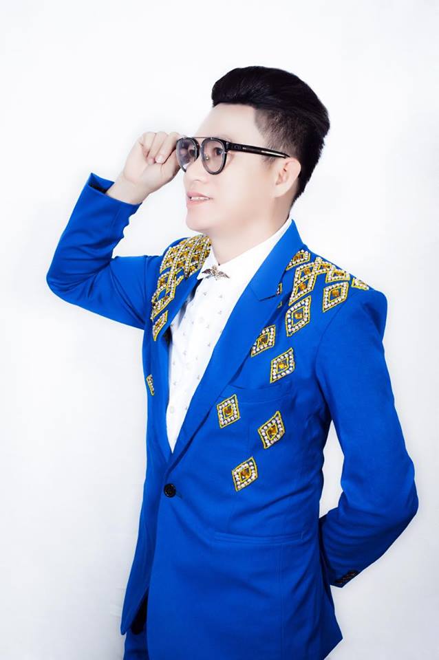 ntk-tommy-nguyen-gay-an-tuong-voi-bst-ao-vest-showbiz-3