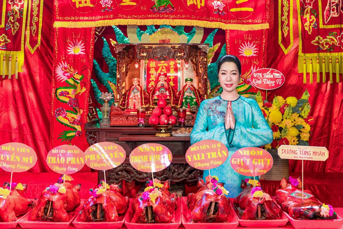 NSND-Trinh-Kim-Chi-gio-To-SHOWBIZ