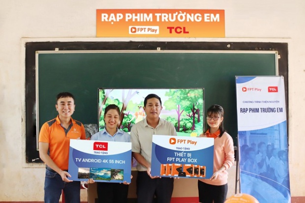 batch Rap phim truong em đen voi hoc sinh vung nui Đak Lak 2