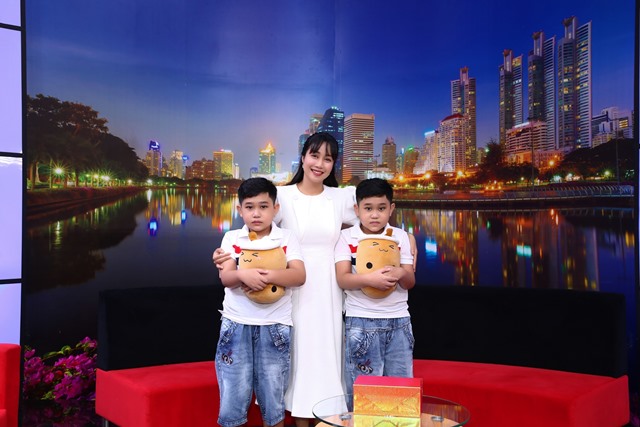 BE NGOC THANH - NGOC DAT TRONG DIEU CON MUON NOI 19
