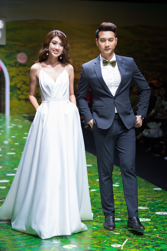 thyu-ngan-phan-thu-quyen-hoa-than-co-dau-thang-sau-voi-thuy-bridal-wshowbiz21