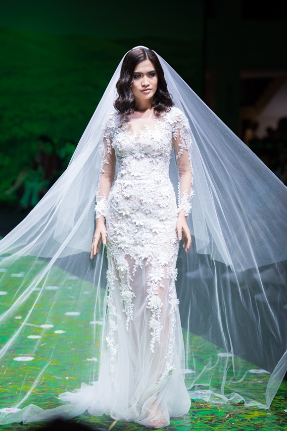 thyu-ngan-phan-thu-quyen-hoa-than-co-dau-thang-sau-voi-thuy-bridal-wshowbiz6