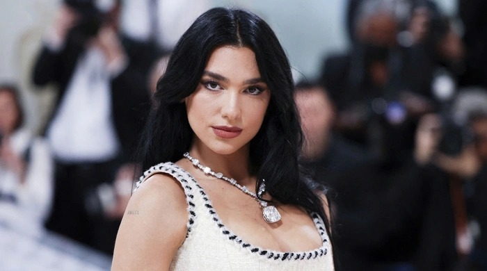 Ngôi sao nhạc pop hàng đầu thế giới Dua Lipa từng đeo viên kim cương huyền thoại 100 carat